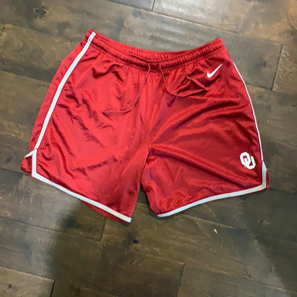 Nike OU Women’s Basketball Style Shorts